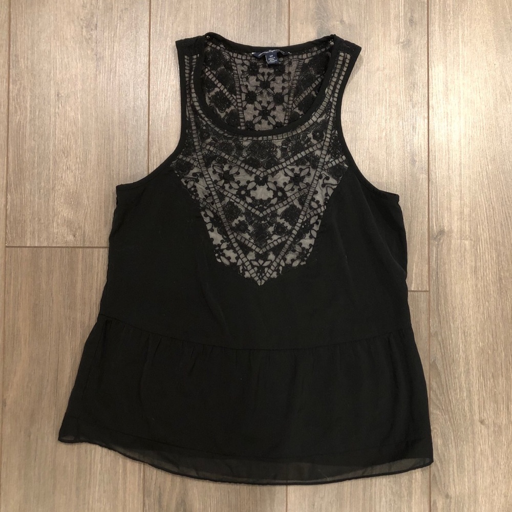 American Eagle Black Tank Top w/ Beautiful Design